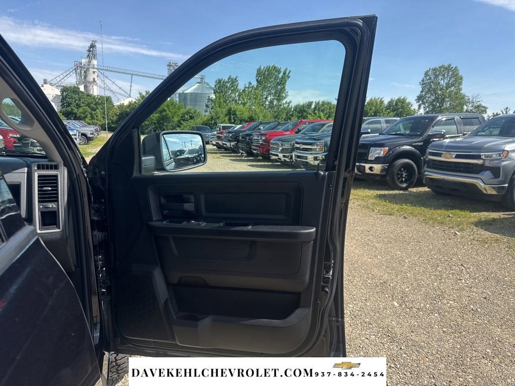 2018 RAM 1500 Express Quad Cab 4x4 6'4" Box