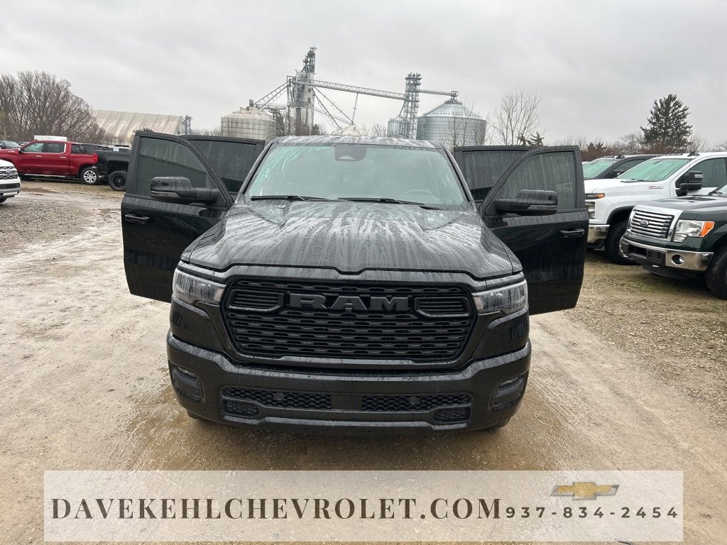 2025 RAM 1500 Big Horn Crew Cab 4x4 5'7" Box