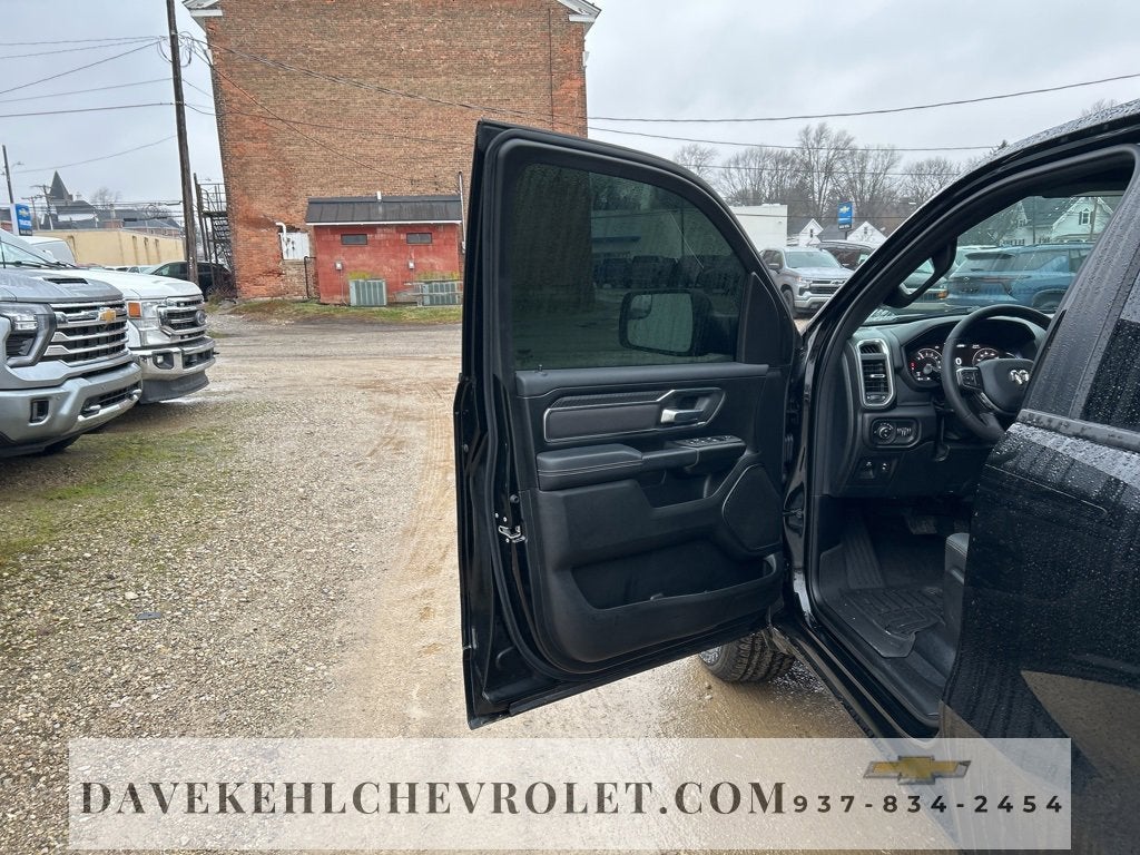 2025 RAM 1500 Big Horn Crew Cab 4x4 5'7" Box