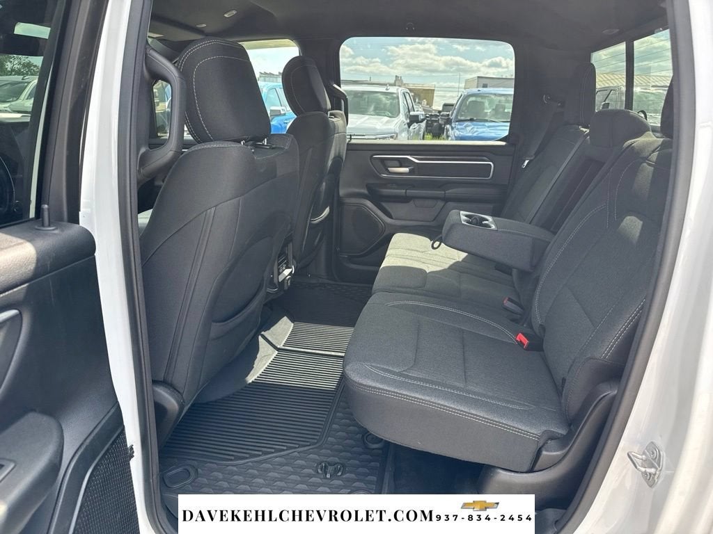 2020 RAM 1500 Big Horn Crew Cab 4x4 5'7" Box