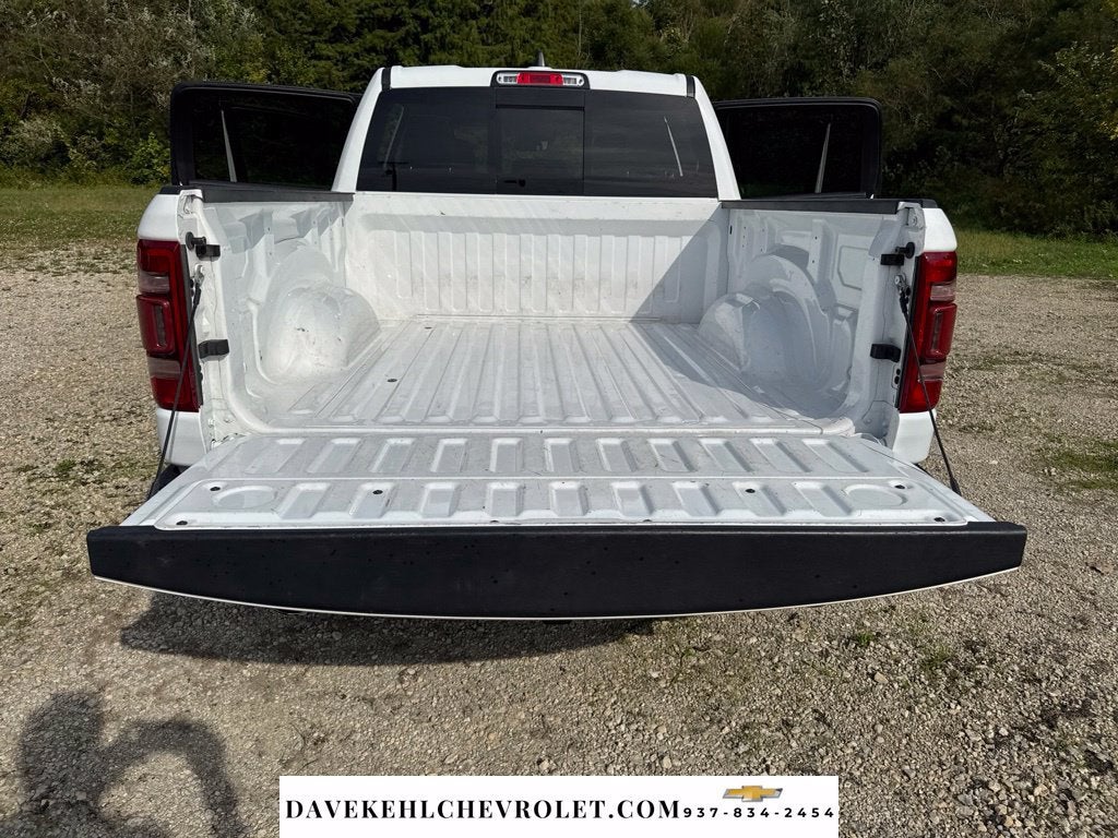 2022 RAM 1500 Laramie Crew Cab 4x4 5'7" Box