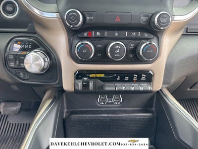 2020 RAM 1500 Laramie Crew Cab 4x4 5'7" Box