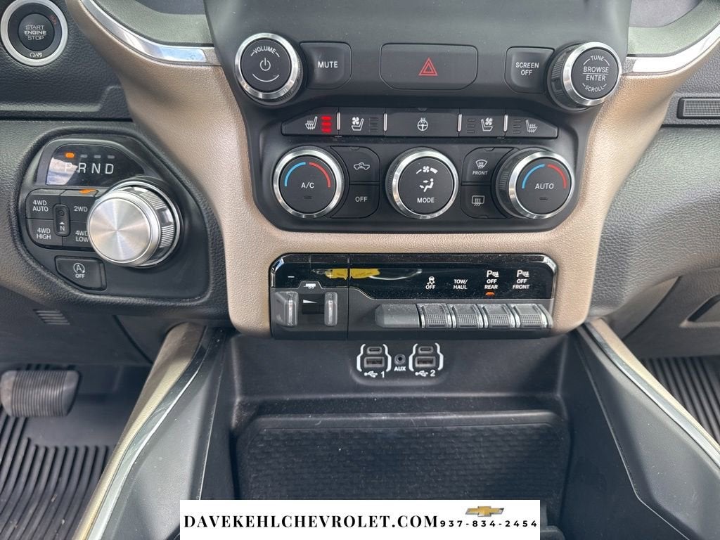2020 RAM 1500 Laramie Crew Cab 4x4 5'7" Box
