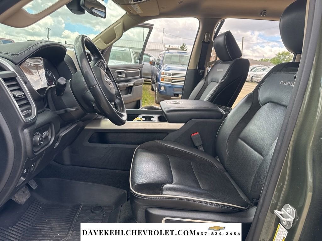 2020 RAM 1500 Laramie Crew Cab 4x4 5'7" Box
