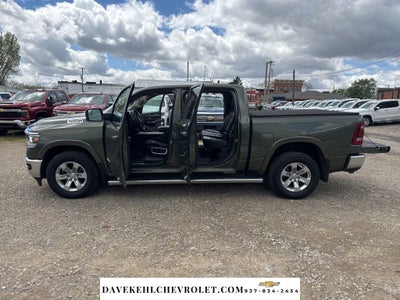 2020 RAM 1500 Laramie Crew Cab 4x4 5'7" Box
