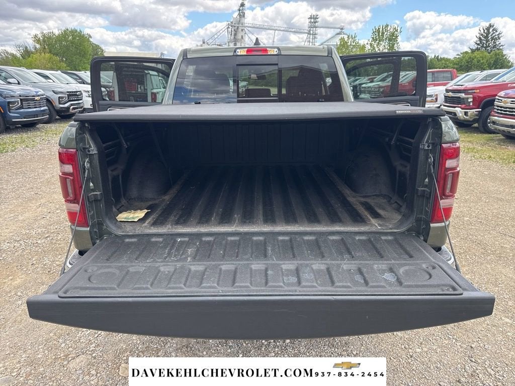 2020 RAM 1500 Laramie Crew Cab 4x4 5'7" Box