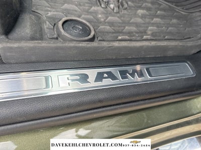 2020 RAM 1500 Laramie Crew Cab 4x4 5'7" Box