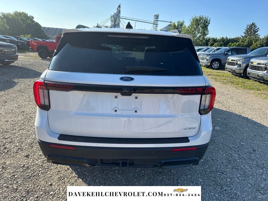 2025 Ford Explorer ST-Line