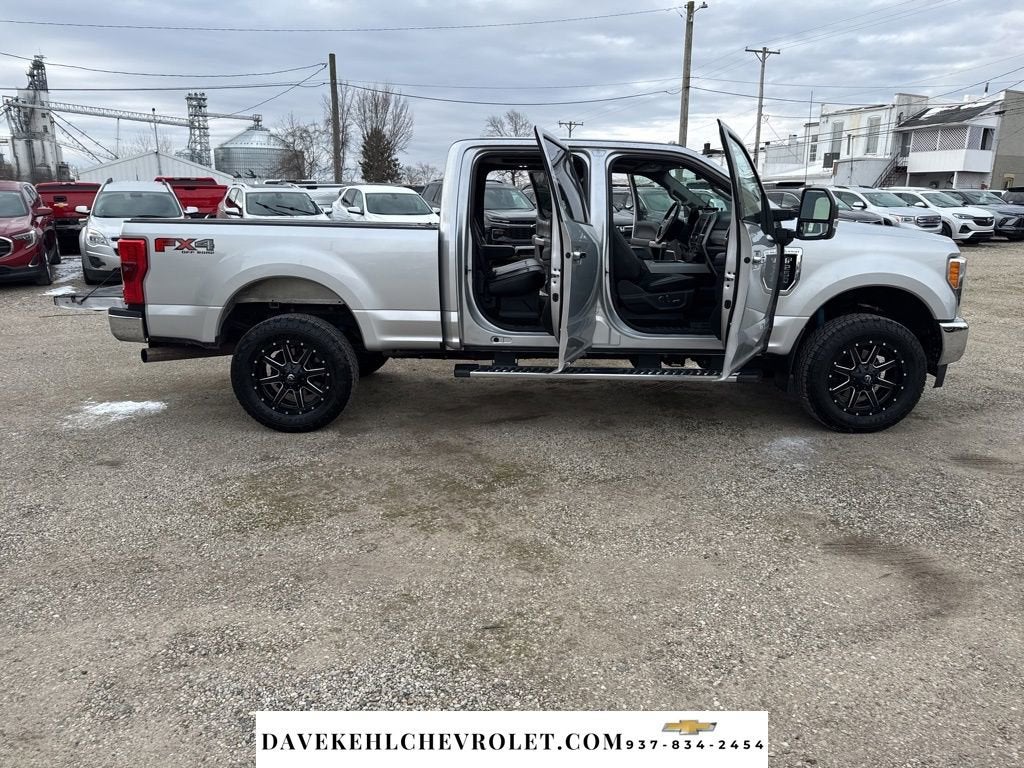 2017 Ford Super Duty F-250 SRW Lariat