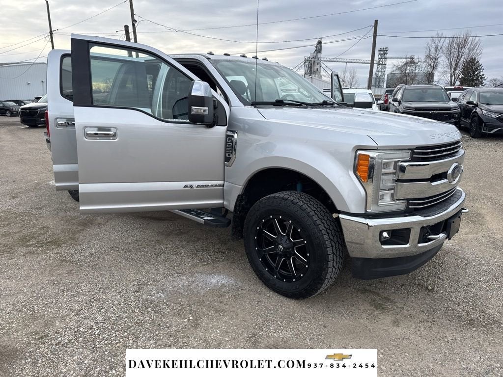 2017 Ford Super Duty F-250 SRW Lariat