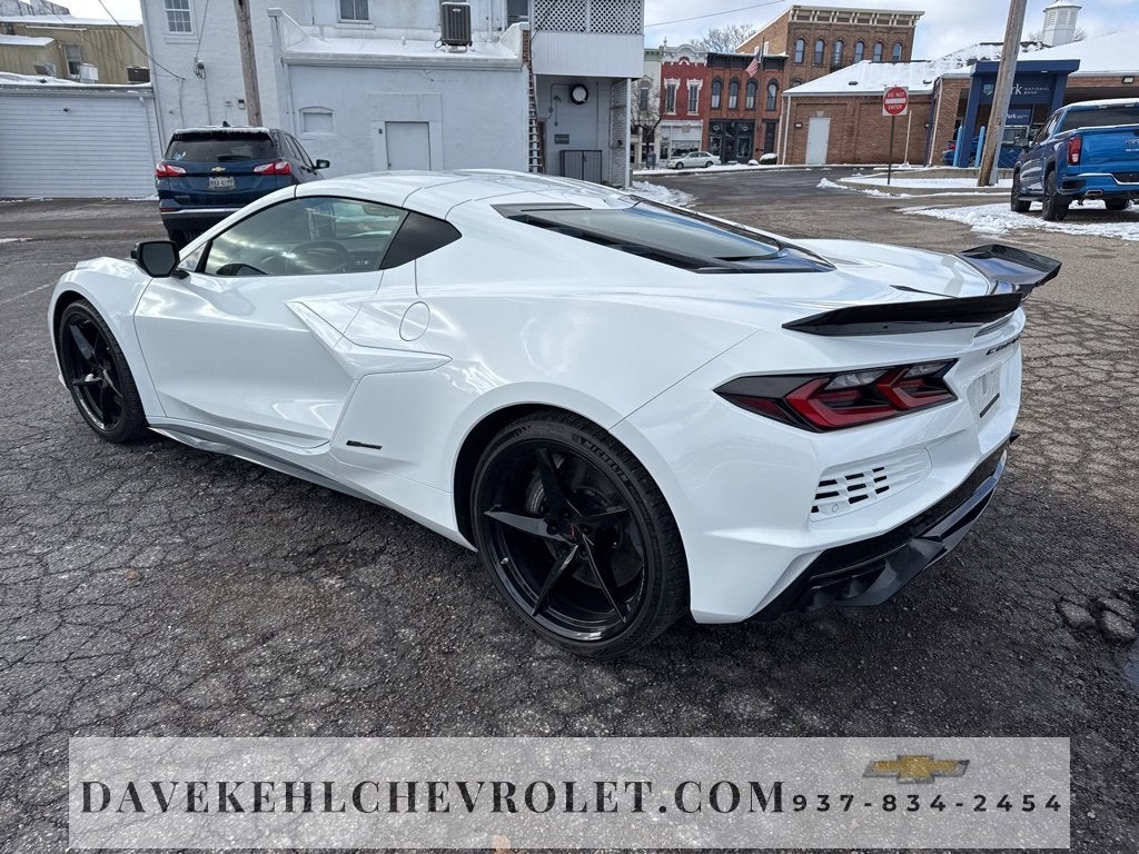 2025 Chevrolet Corvette E-Ray 1LZ