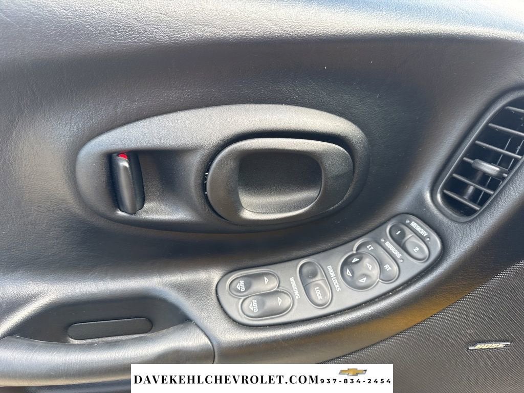 2004 Chevrolet Corvette NA