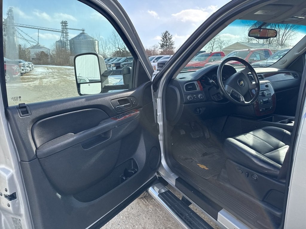 2011 Chevrolet Silverado 3500 HD SRW LTZ