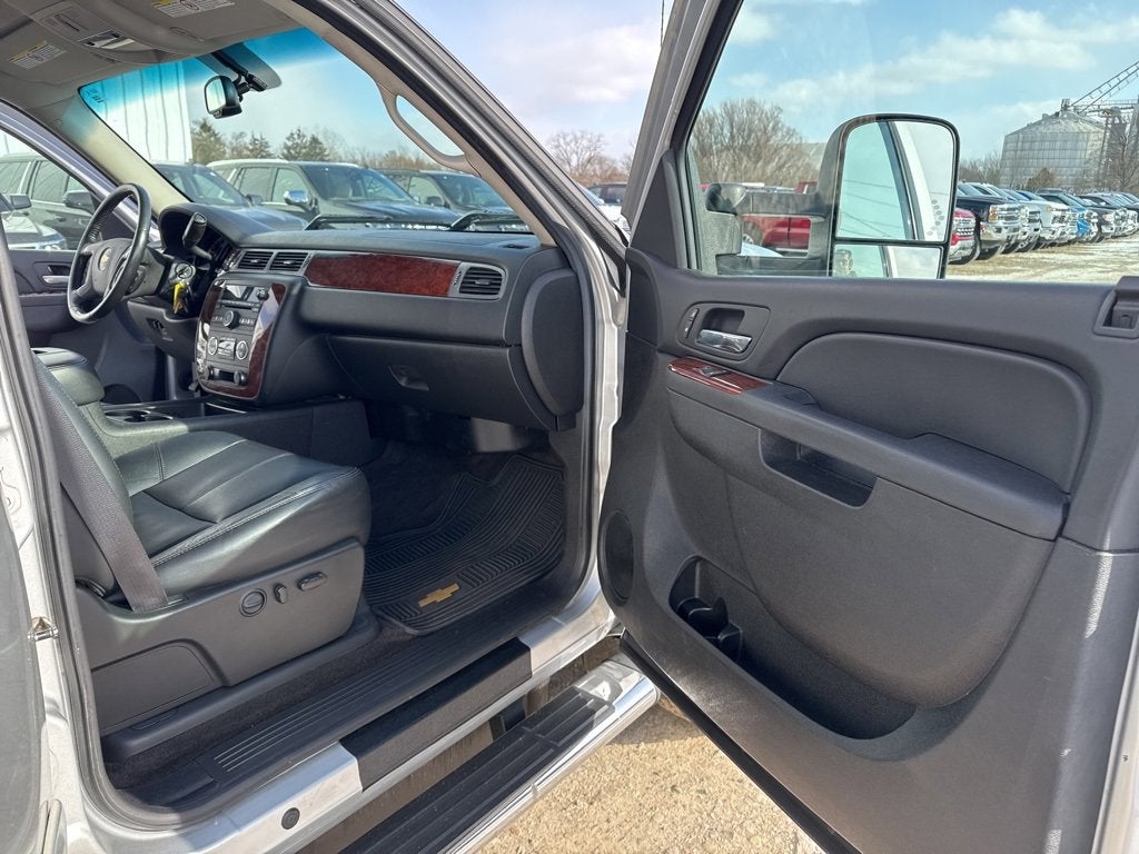 2011 Chevrolet Silverado 3500 HD SRW LTZ