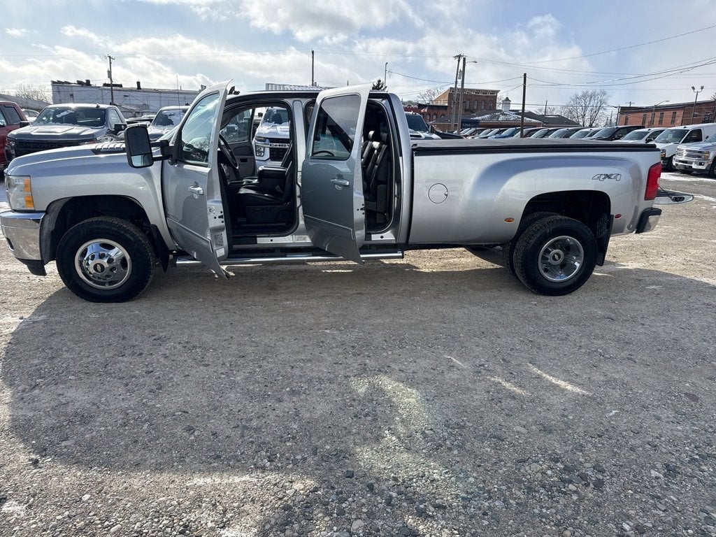 2011 Chevrolet Silverado 3500 HD SRW LTZ