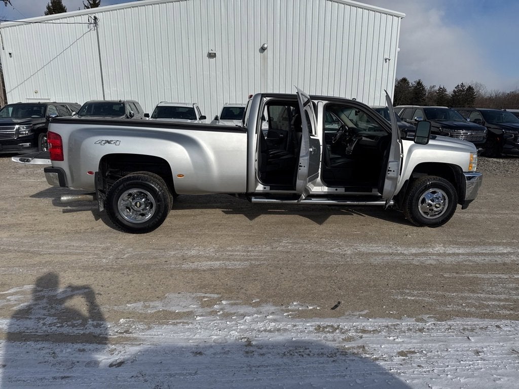 2011 Chevrolet Silverado 3500 HD SRW LTZ