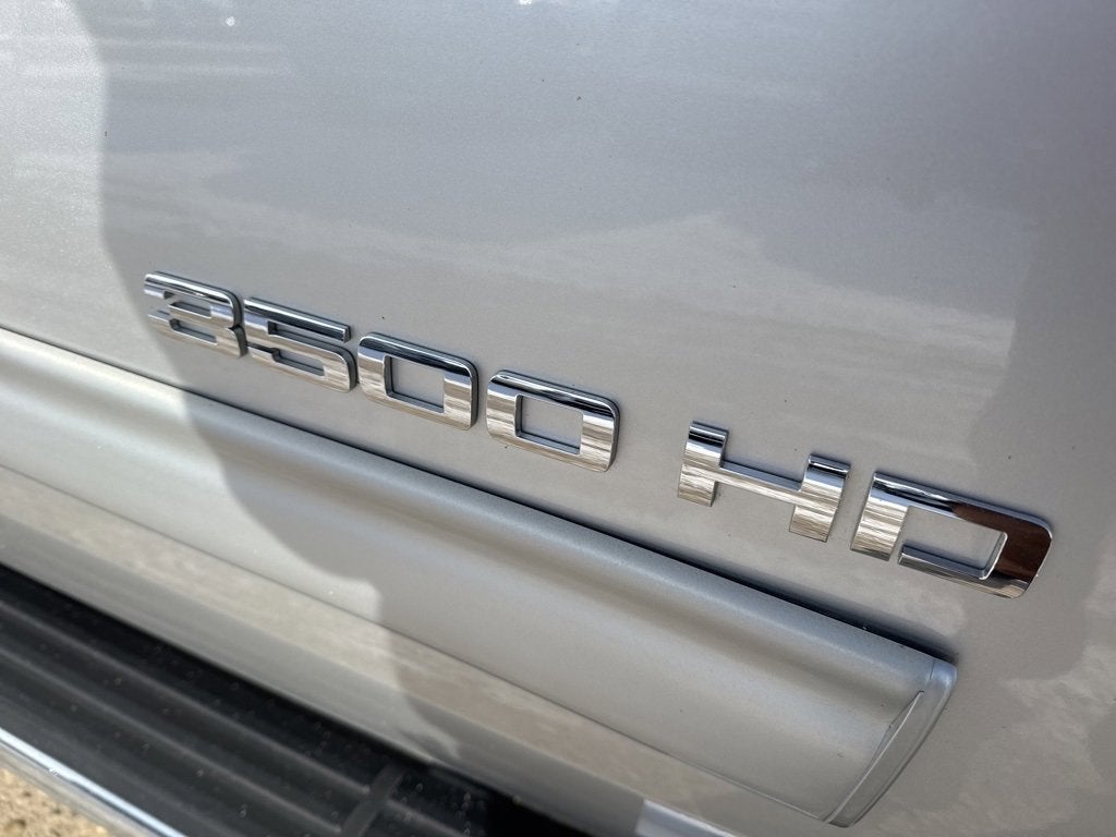 2011 Chevrolet Silverado 3500 HD SRW LTZ