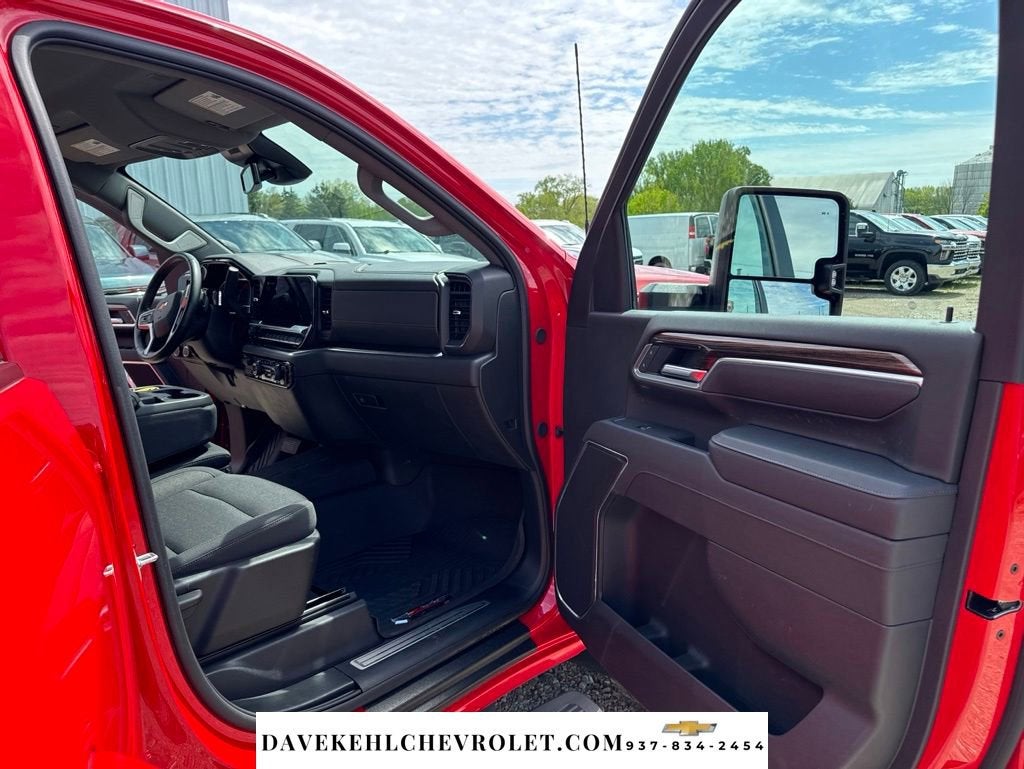 2025 Chevrolet Silverado 3500 HD LT