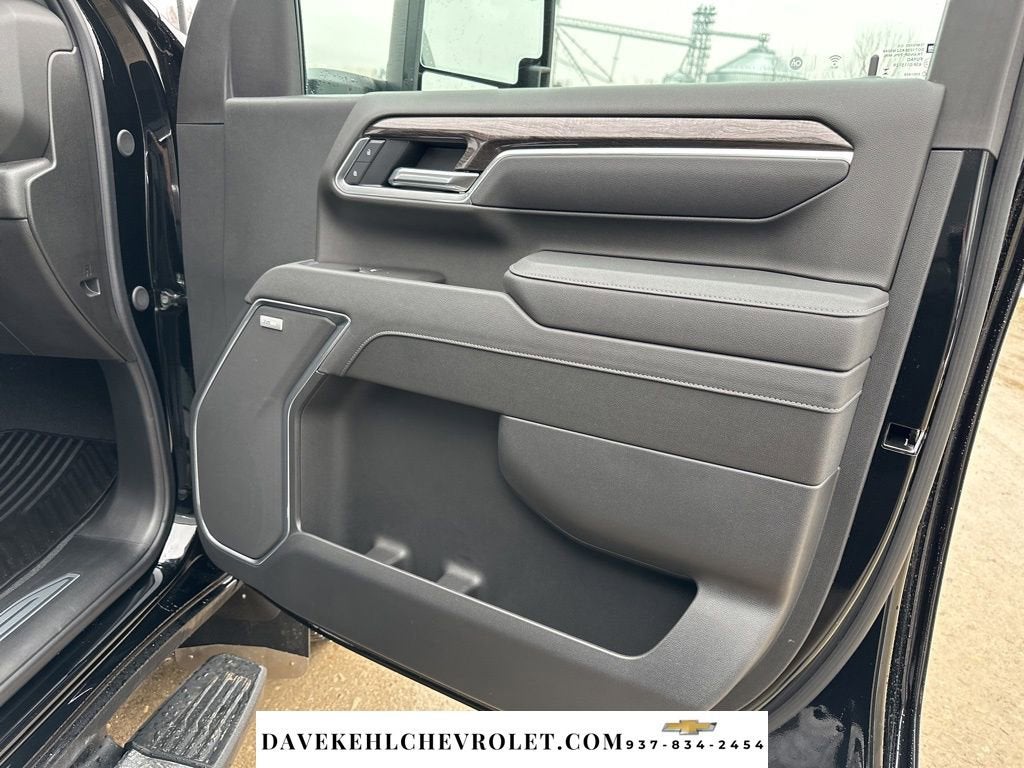 2025 Chevrolet Silverado 3500 HD LTZ DRW