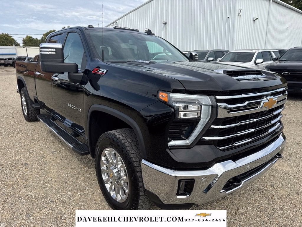 2025 Chevrolet Silverado 3500 HD LTZ
