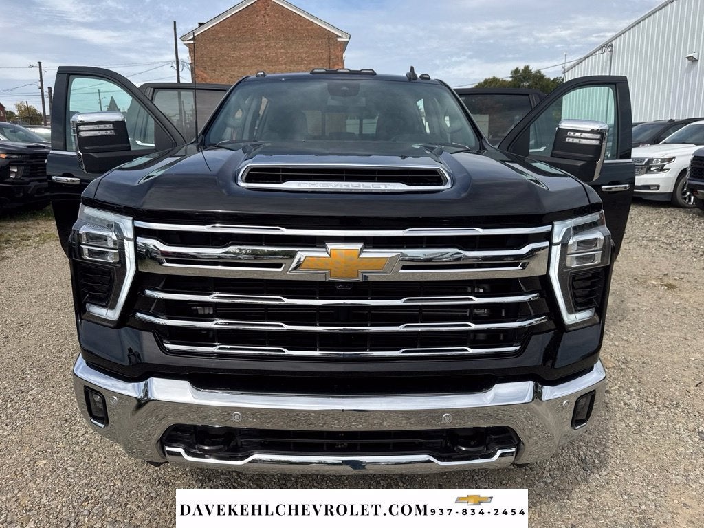 2025 Chevrolet Silverado 3500 HD LTZ