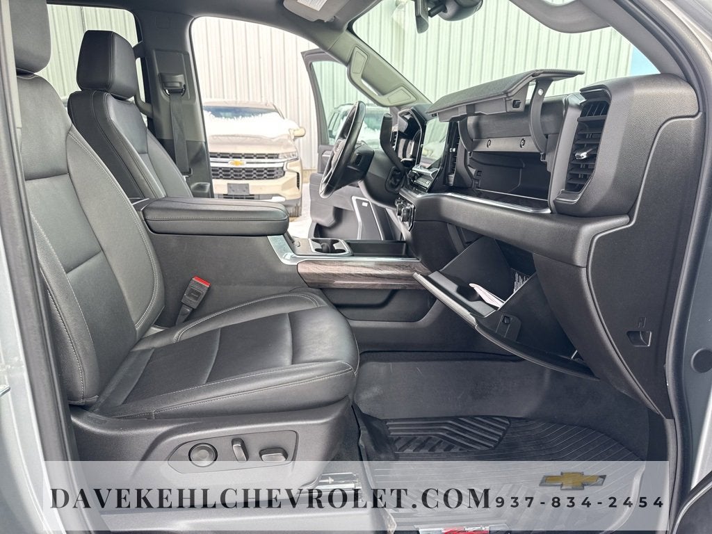 2025 Chevrolet Silverado 3500 HD LTZ