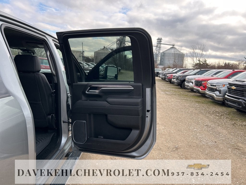 2025 Chevrolet Silverado 3500 HD LTZ