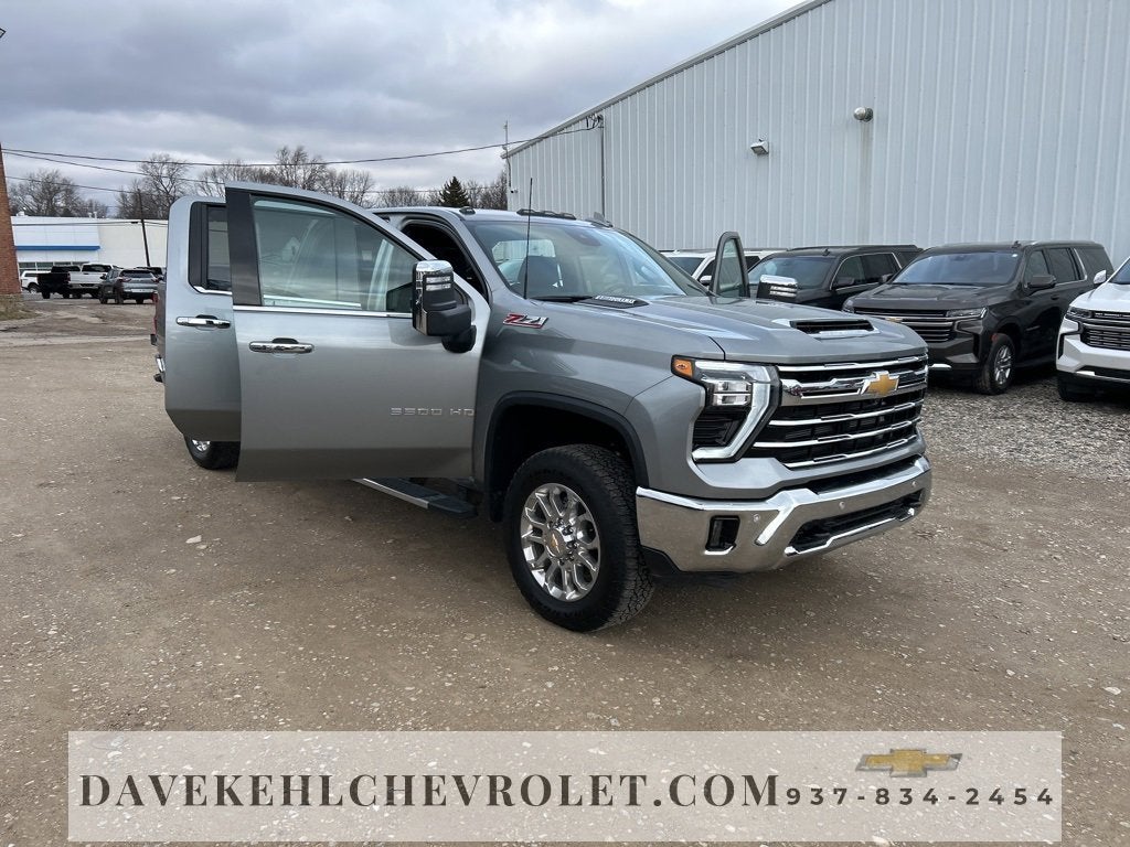 2025 Chevrolet Silverado 3500 HD LTZ
