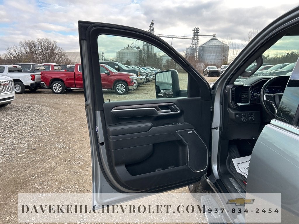 2025 Chevrolet Silverado 3500 HD LTZ