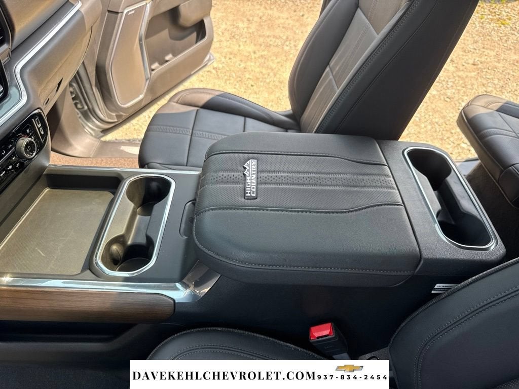 2025 Chevrolet Silverado 3500 HD High Country DRW