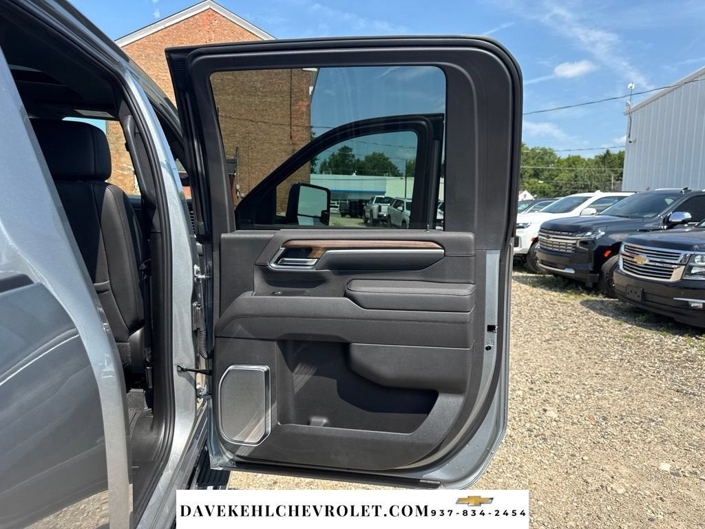 2025 Chevrolet Silverado 3500 HD High Country DRW