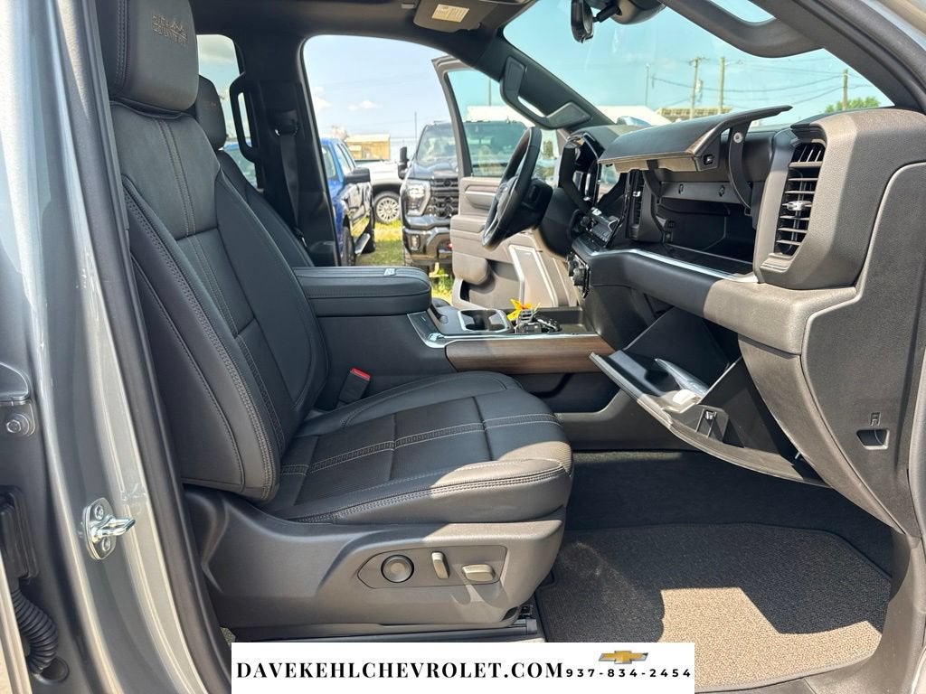 2025 Chevrolet Silverado 3500 HD High Country DRW
