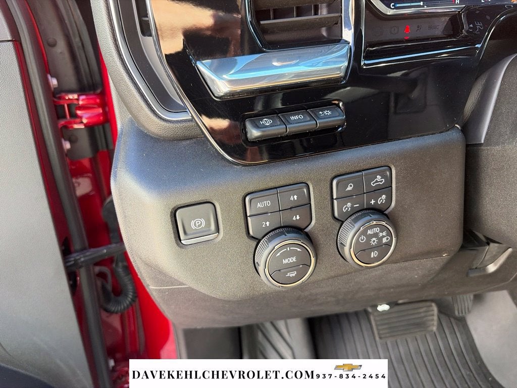 2025 Chevrolet Silverado 3500 HD High Country