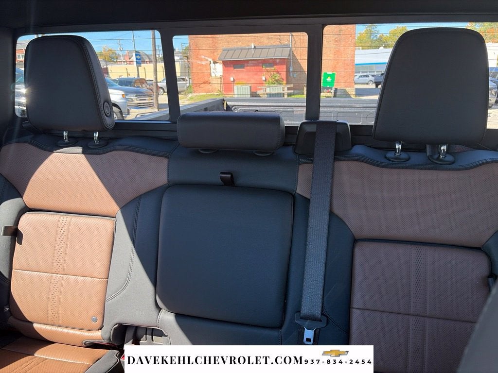 2025 Chevrolet Silverado 3500 HD High Country
