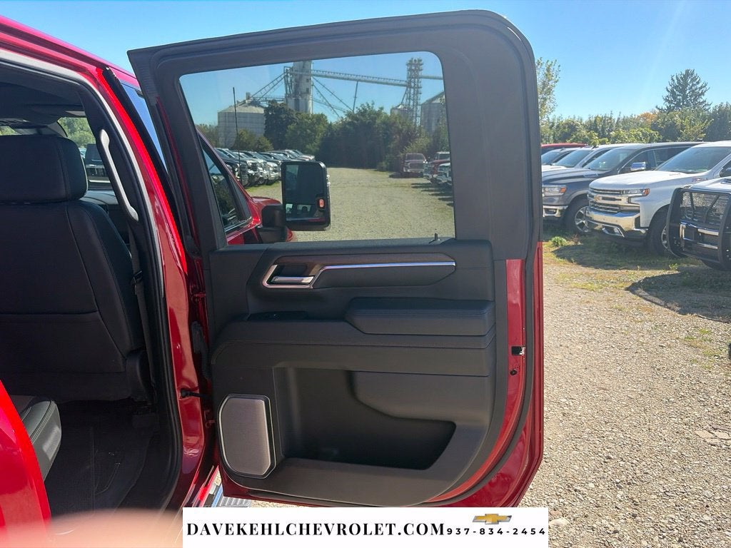 2025 Chevrolet Silverado 3500 HD High Country