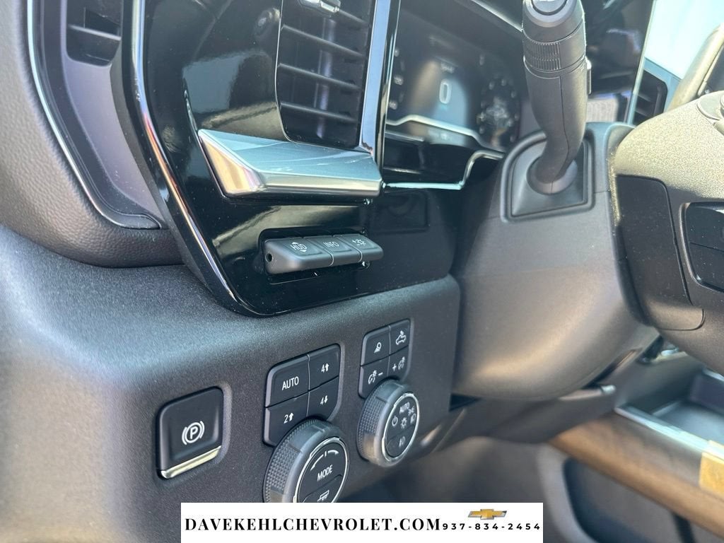 2025 Chevrolet Silverado 3500 HD High Country DRW