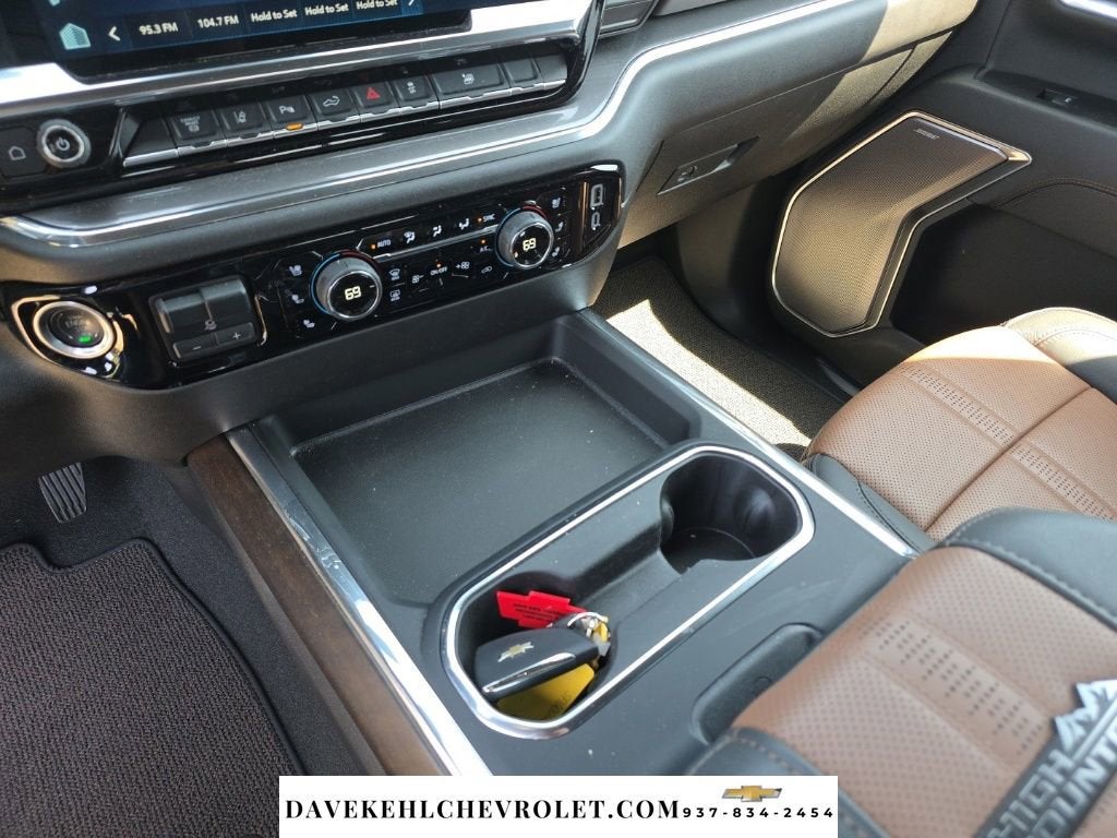 2025 Chevrolet Silverado 3500 HD High Country DRW