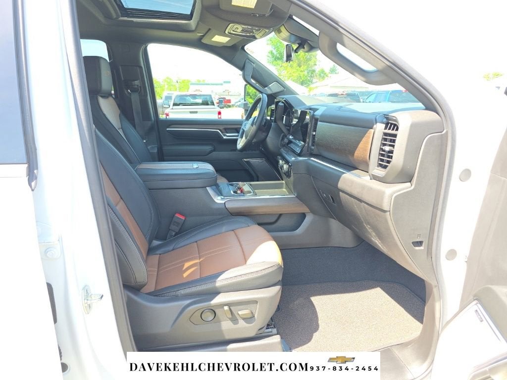 2025 Chevrolet Silverado 3500 HD High Country DRW
