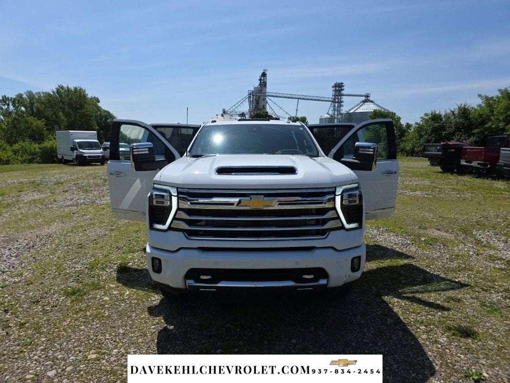 2025 Chevrolet Silverado 3500 HD High Country DRW