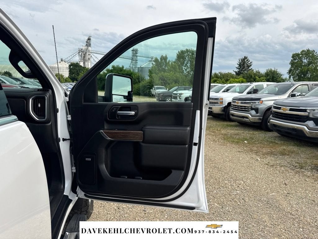 2022 Chevrolet Silverado 3500 HD High Country