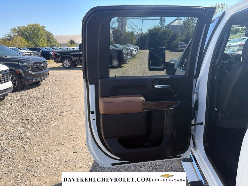 2022 Chevrolet Silverado 3500 HD High Country