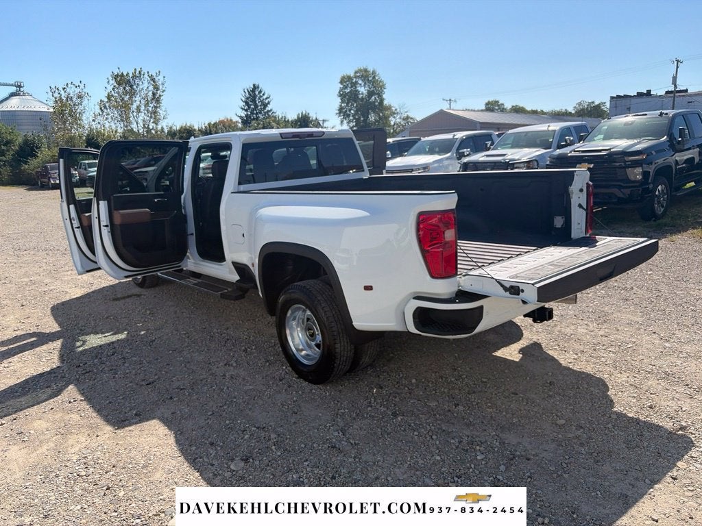 2022 Chevrolet Silverado 3500 HD High Country