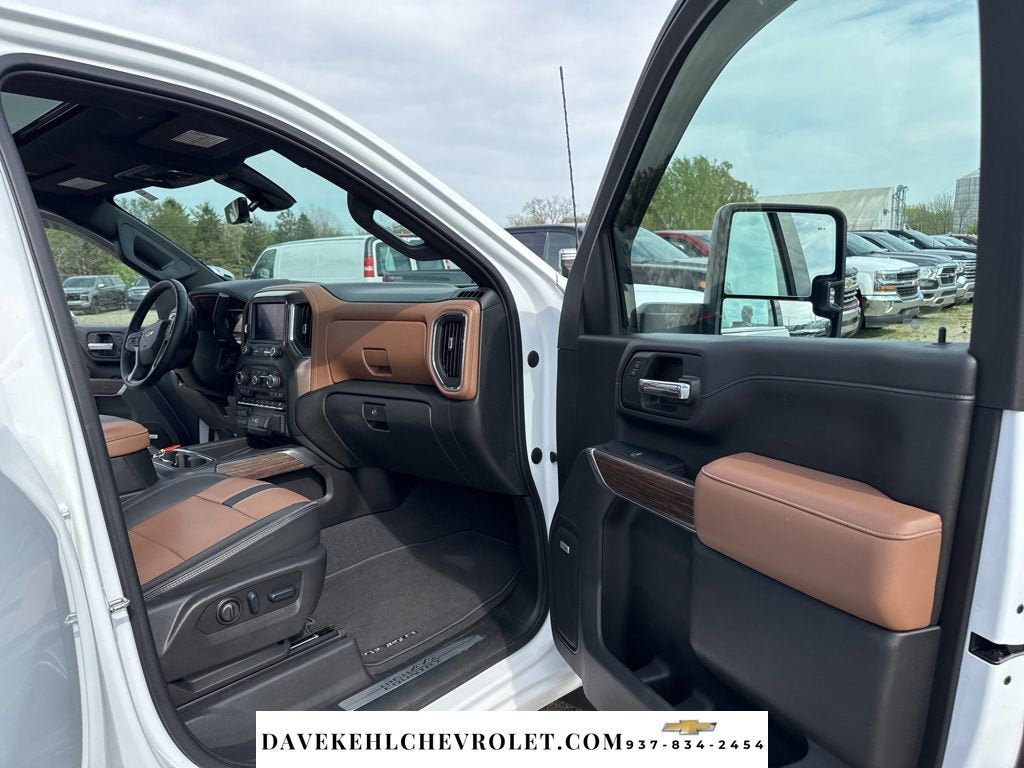 2023 Chevrolet Silverado 3500 HD High Country