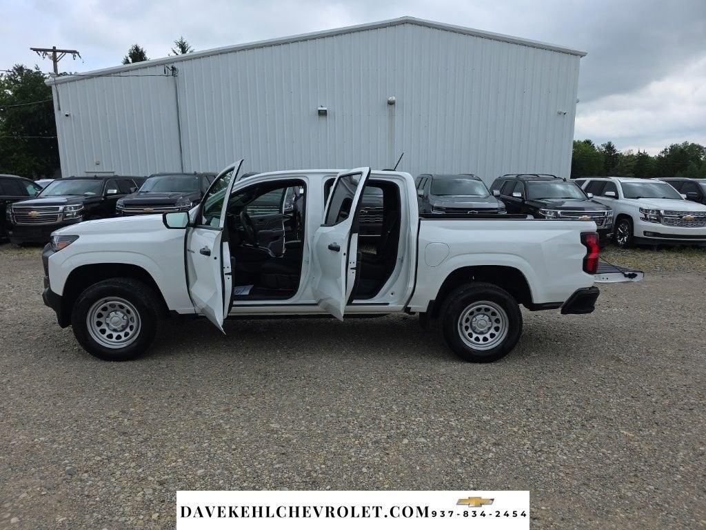 2024 Chevrolet Colorado WT
