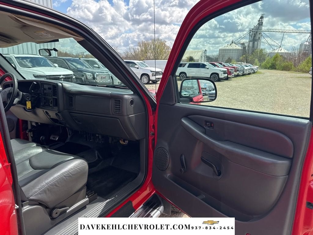 2004 Chevrolet Silverado 2500 HD Work Truck