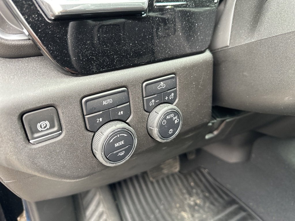 2025 Chevrolet Silverado 1500 LT (2FL)