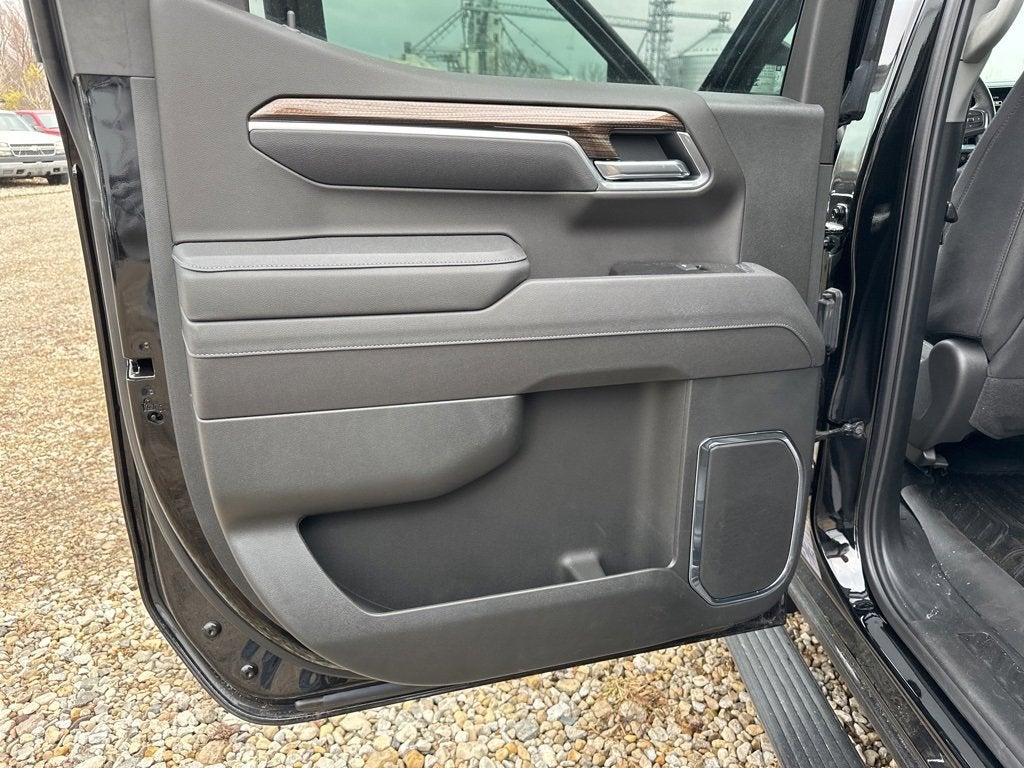 2025 Chevrolet Silverado 1500 LT (2FL)