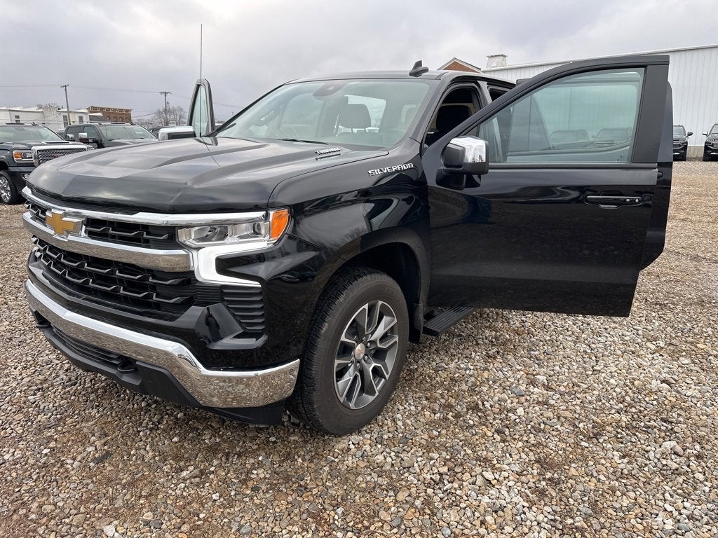 2025 Chevrolet Silverado 1500 LT (2FL)