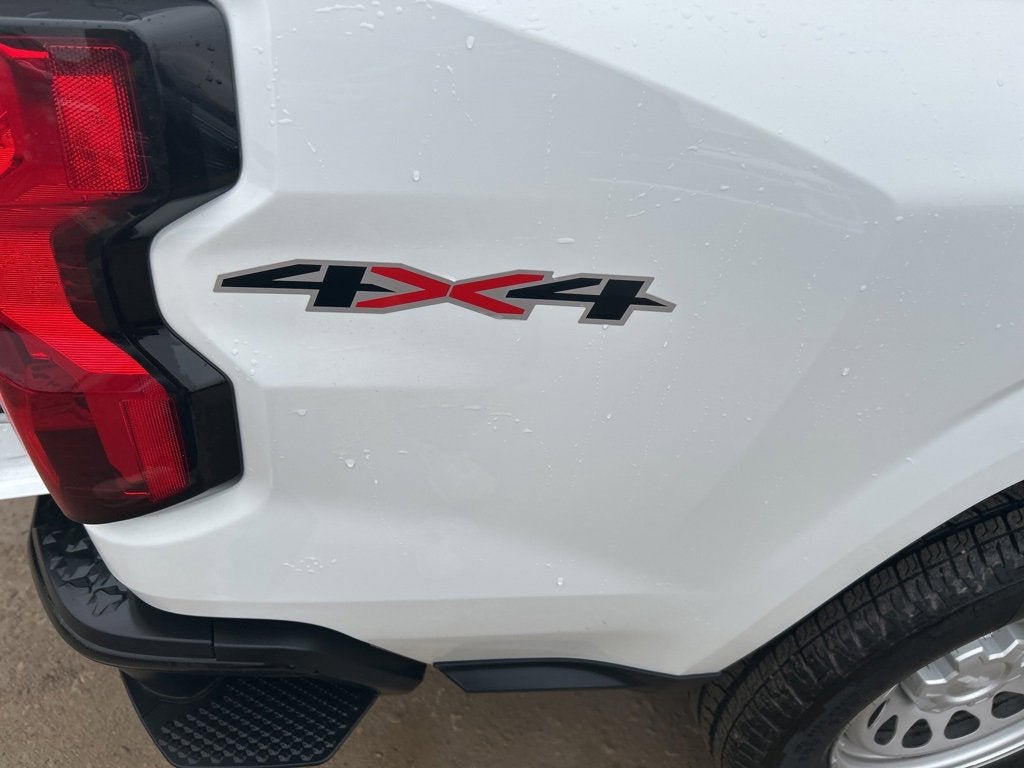 2025 Chevrolet Colorado WT/LT