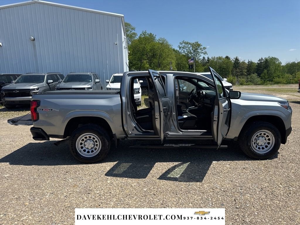 2025 Chevrolet Colorado WT/LT